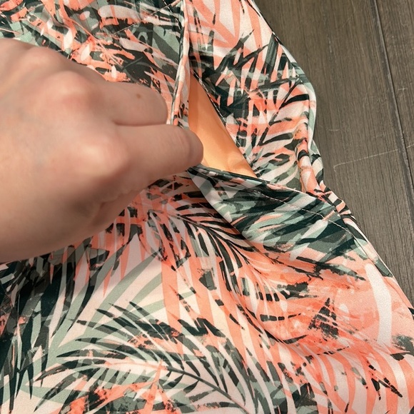 Lady Hagen Tropical Skort - Picture 4 of 12